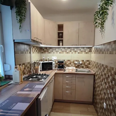 Apartment Fehervar Cappuccino Center, Ac, Easy Parking *