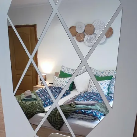 Apartment Fehervar Cappuccino Center, Ac, Easy Parking *
