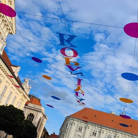 Fehervar Cappuccino Center, Ac, Easy Parking * Секешфехервар