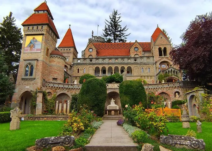 Fehervar Cappuccino Center, Ac, Easy Parking * Szekesfehervar